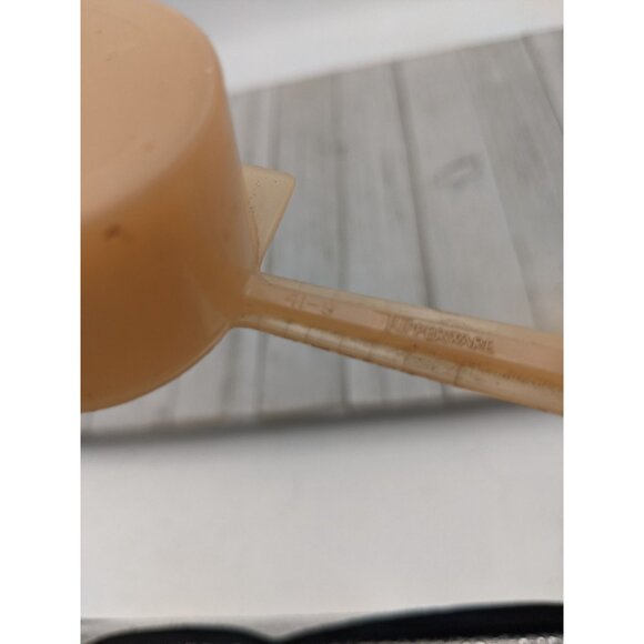 Vintage Tupperware Pastel Peach Coffee Scoop Kitchen Gadget #41 - Picture 6 of 6